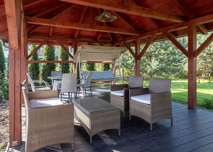 1 Bedroom Cozy In Chlapowo Lägenhet *